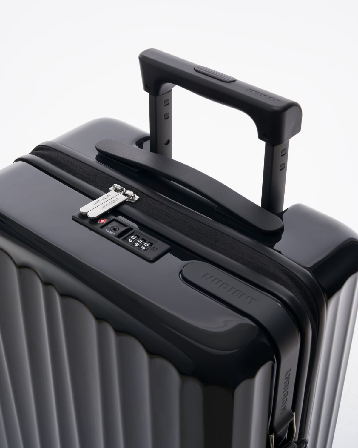 Bold Cabin Bag