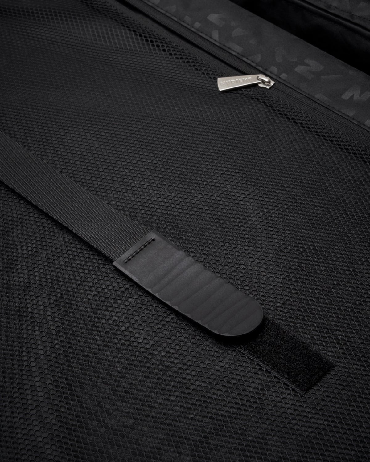 Bold Check-in (L) Bag